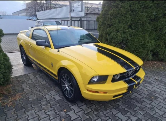 ford mustang Ford Mustang cena 36800 przebieg: 198300, rok produkcji 2006 z Torzym